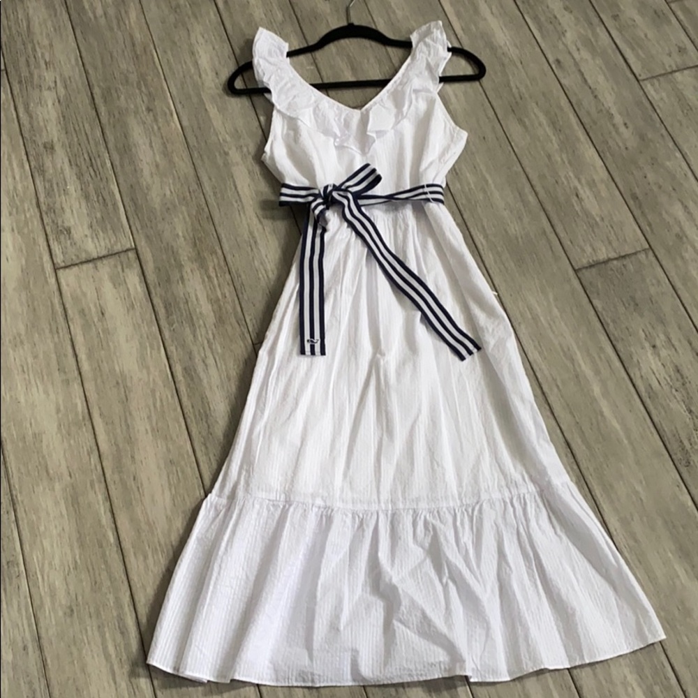 Vineyard vines dress